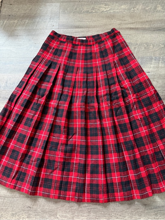 Pendleton Dresses & Skirts - Pendleton Red and Black Plaid Pleated Skater Skirt